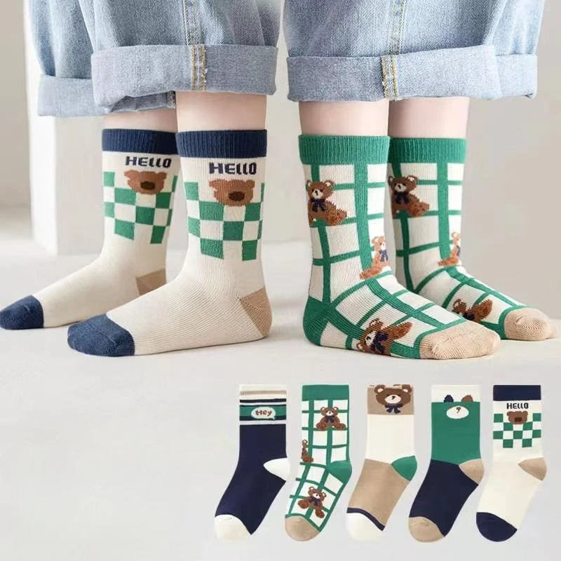 5 Paar Socken für Kinder mit unterschiedlichen Motiven