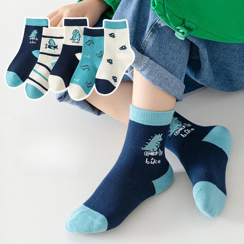 5 Paar Socken für Kinder mit unterschiedlichen Motiven
