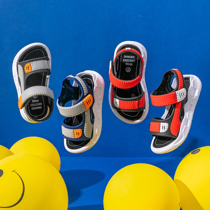 Jungen Sandalen