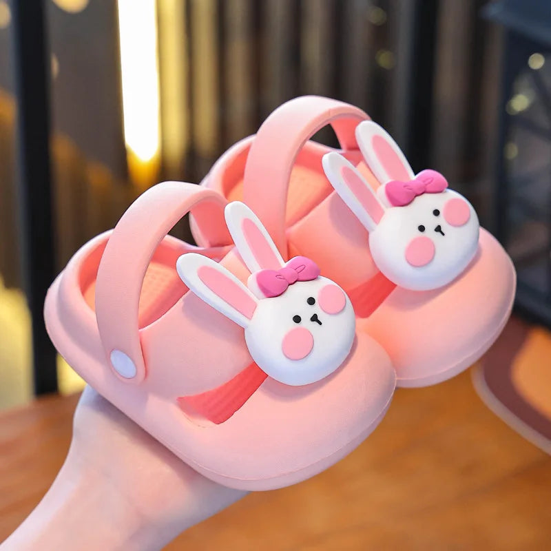 Niedliche Sommer-Kinderpantoffeln mit Hasenmotiv, Cartoon-Outdoor-Clogs für Mädchen und Kleinkinder, wasserdicht, rutschfest, EVA, Strandschuhe