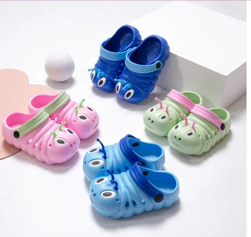 🐛 Kinder-Gartenschuhe – Niedliche Cartoon-Raupe