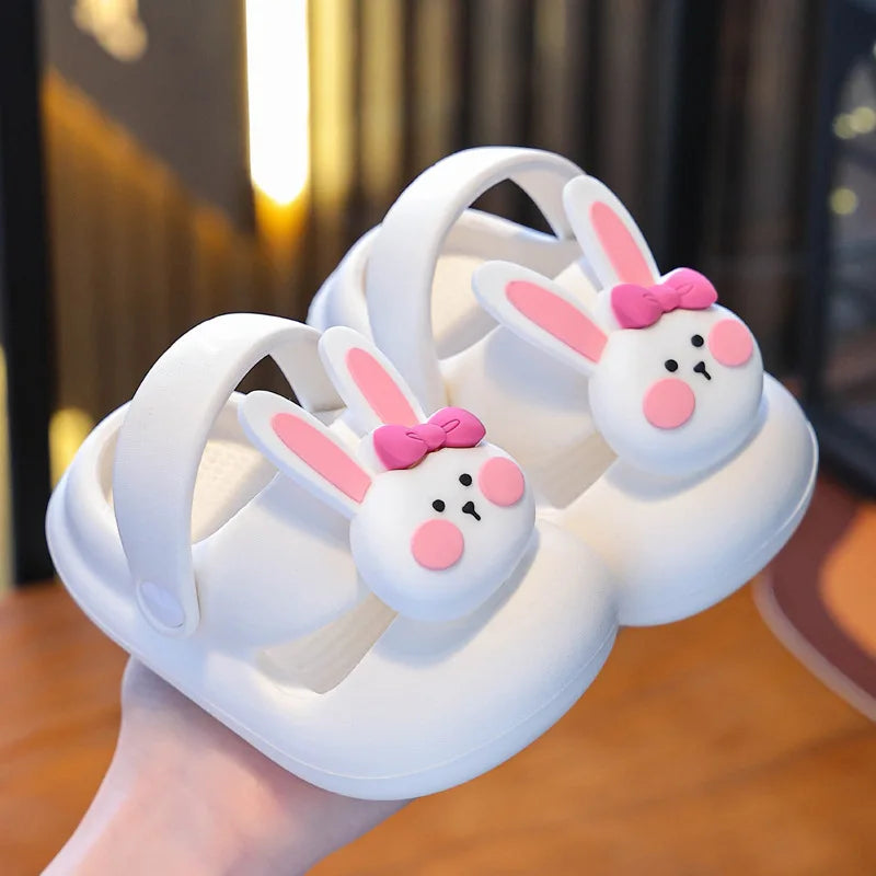 Niedliche Sommer-Kinderpantoffeln mit Hasenmotiv, Cartoon-Outdoor-Clogs für Mädchen und Kleinkinder, wasserdicht, rutschfest, EVA, Strandschuhe